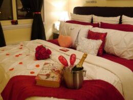 How to decorate hotel room for wedding night